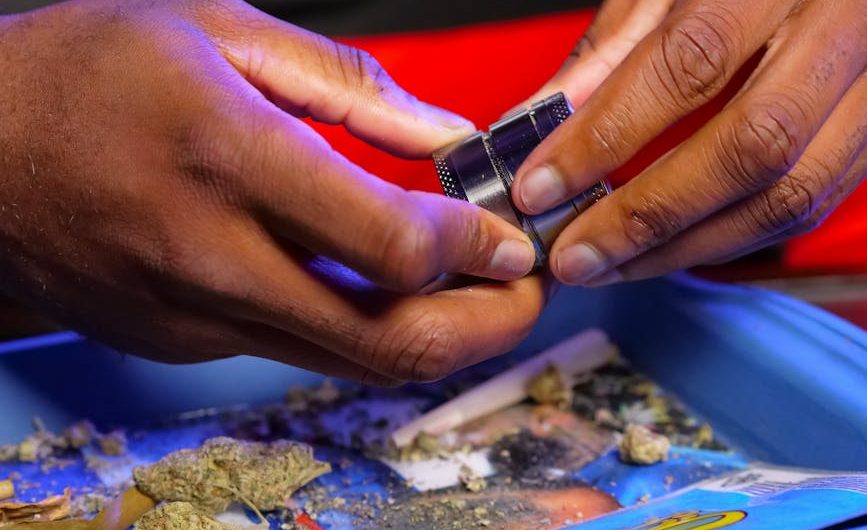Buy THC cannabis in Naples
